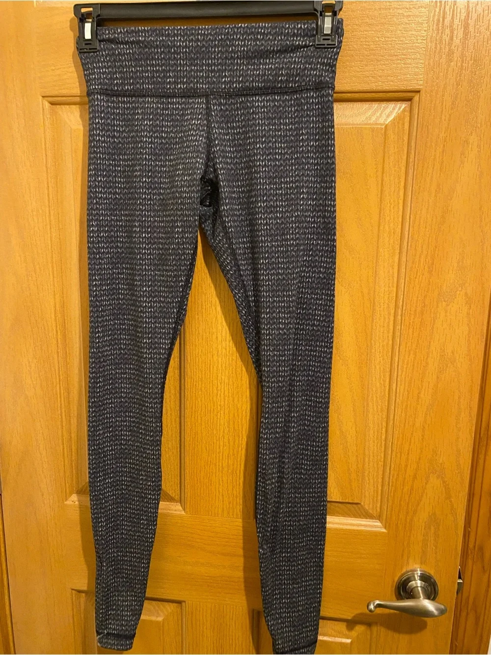 lululemon athletica Black and Gray Textured Leggings